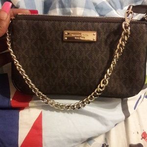 Michael kors wristlet